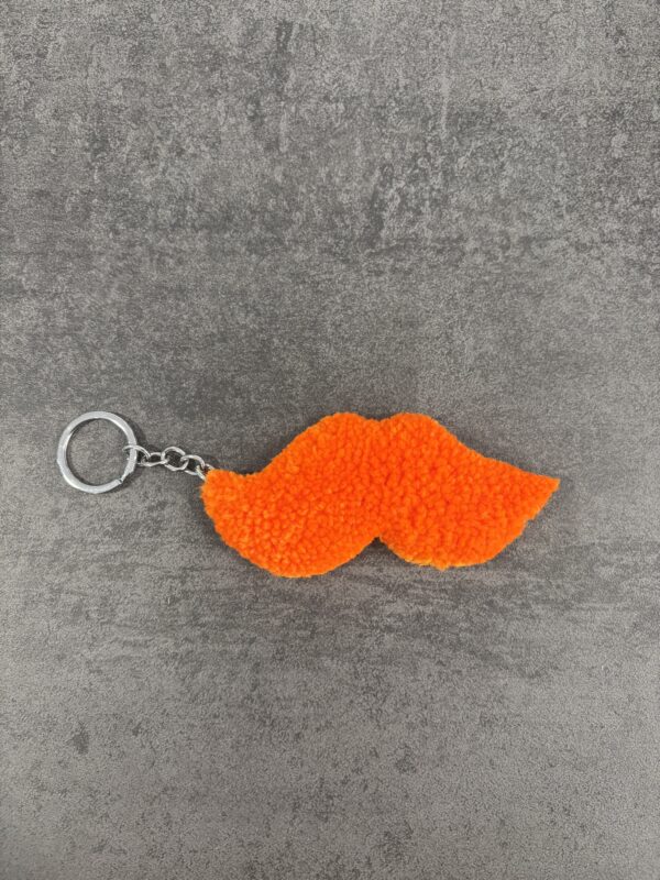 Bigote naranja